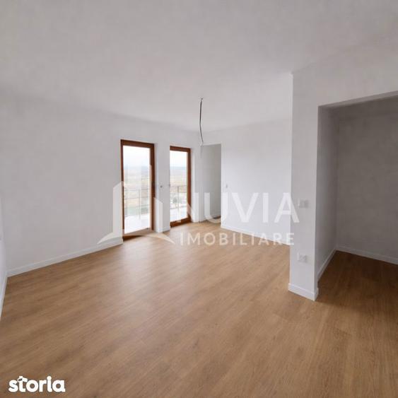 Apartament cu 3 camere în Cetate