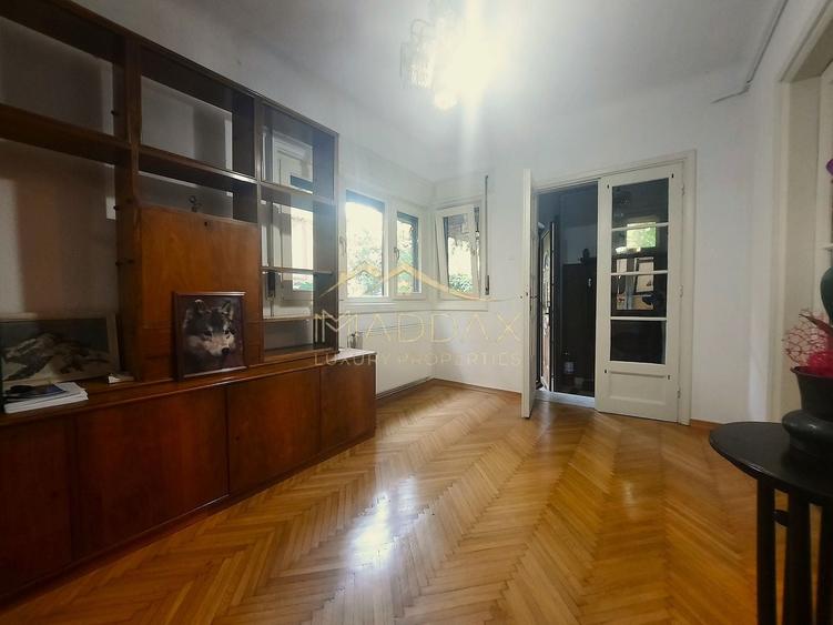 Apartament cu 5 camere decomandat, mobilat în Dorobanți