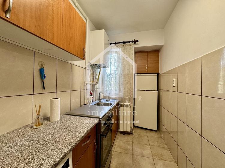 Apartament cu 3 camere semidecomandat în Hipodrom 3