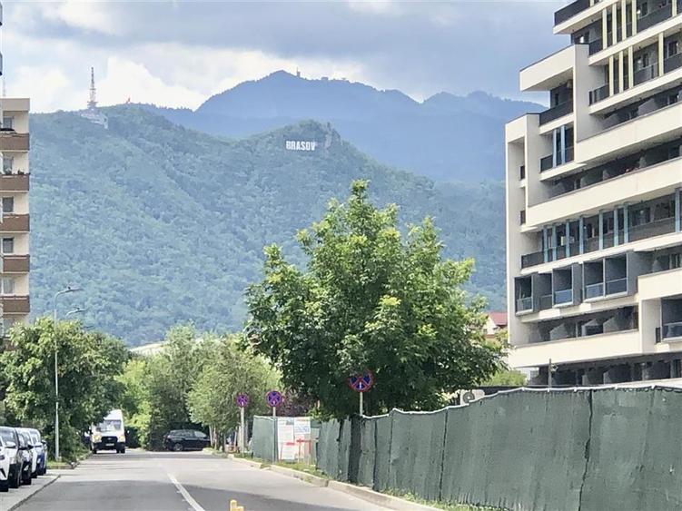 Garsonieră decomandată, mobilată în Tractorul