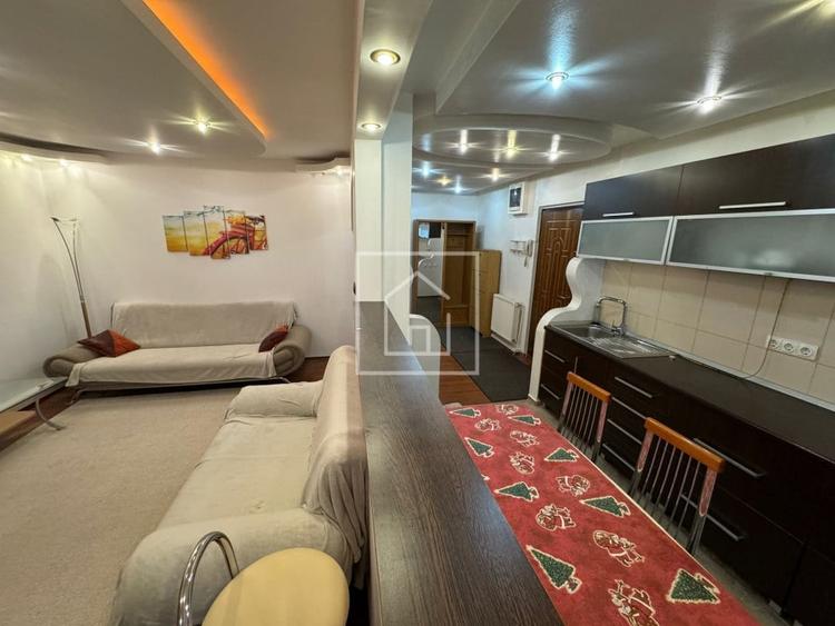 Apartament cu 3 camere decomandat, mobilat în Valea Aurie