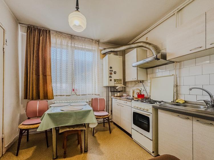 Apartament cu 2 camere semidecomandat, mobilat în Gheorgheni