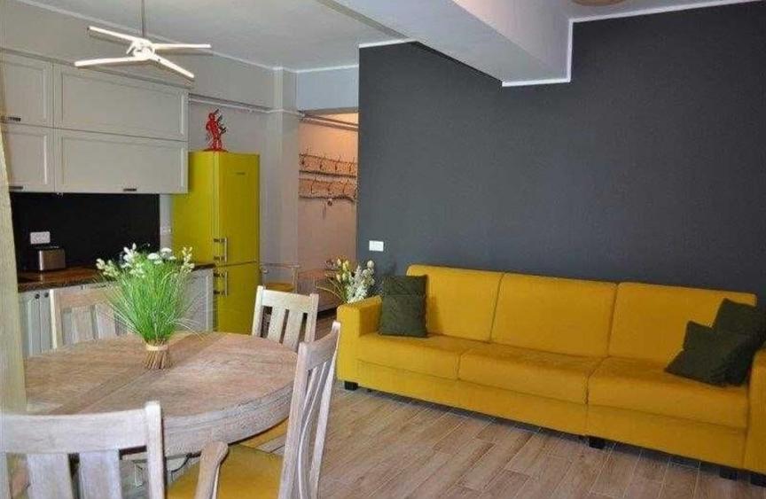 Apartament 2 camere Mamaia,  vedere la mare –135000 € - 1