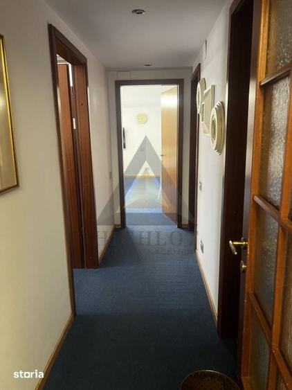 Apartament cu 4 camere decomandat în Dorobanți