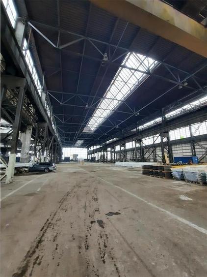 Spațiu industrial, de 5,000 mp, în Central