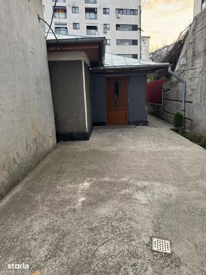 Casă cu 4 camere cu Teren 240 Mp în 9 Mai