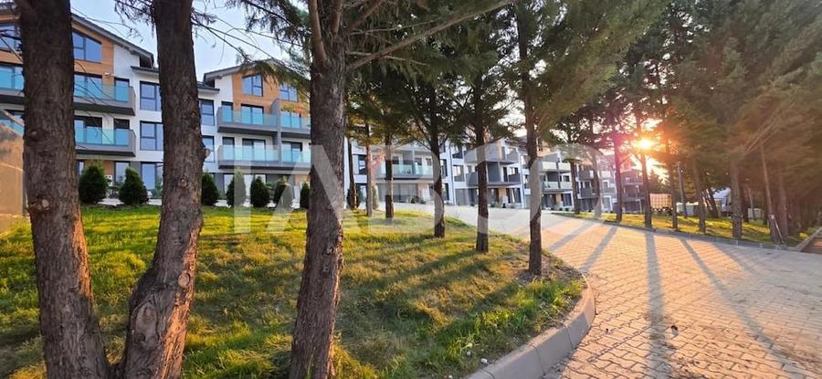 Apartament cu 3 camere decomandat în Industrial Vest