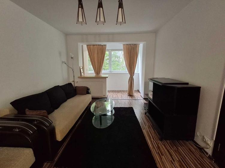 Apartament cu 2 camere decomandat în Tineretului