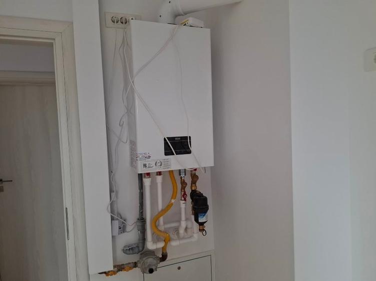Apartament cu 3 camere decomandat, mobilat în Aviației