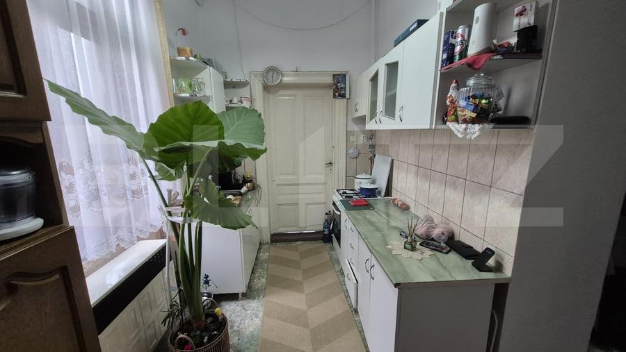 Apartament cu 2 camere semidecomandat, mobilat în Ultracentral