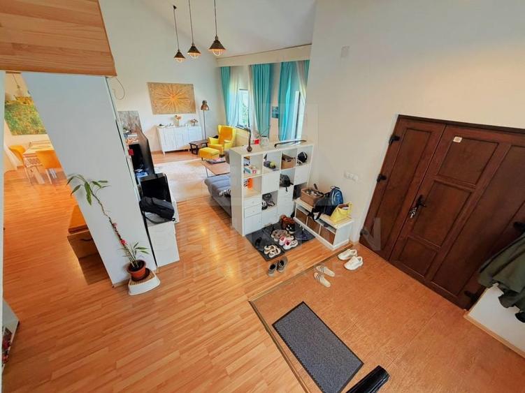 Casă cu 4 camere cu Teren 1000 Mp în Cârcea