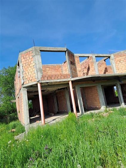 Duplex cu 3 camere cu Teren 500 Mp în Stupini