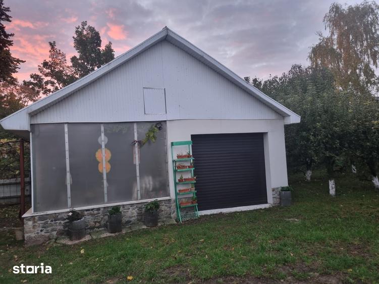 Casă cu 10 camere cu Teren 2500 Mp în Central