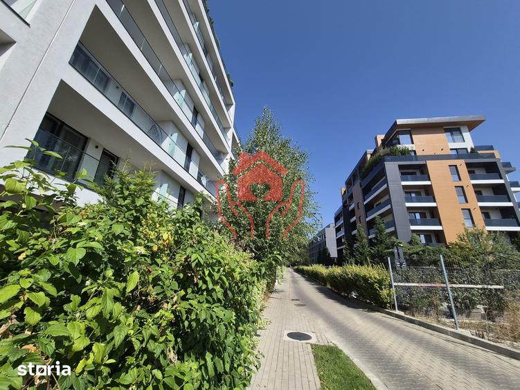 Apartament cu 4 camere, mobilat în Băneasa