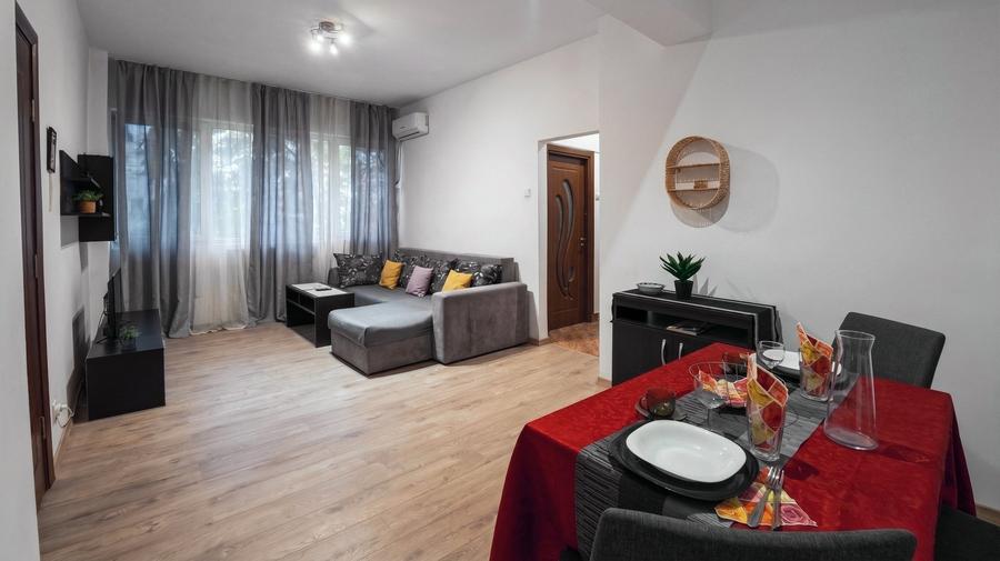 Apartament cu 2 camere semidecomandat în Magheru