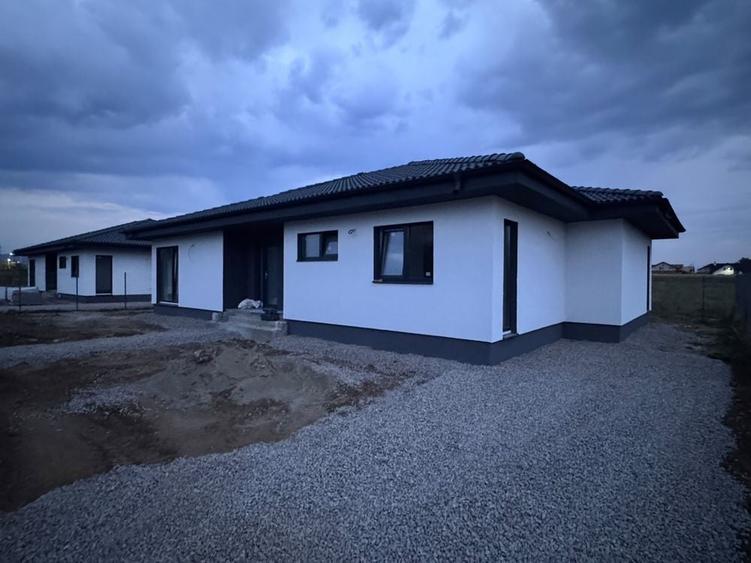 Casă cu 4 camere în Hărman