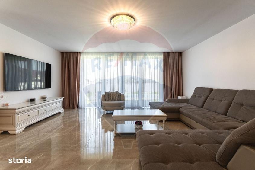 Casă cu 4 camere în Central