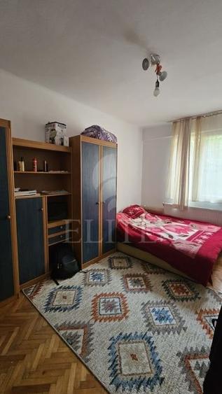 Apartament 2 camere în zona HOREA - 10