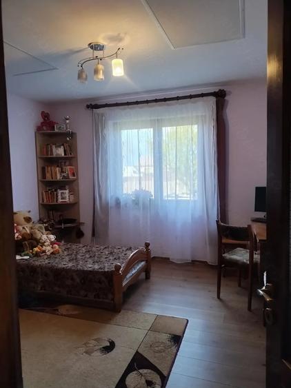 Casă cu Teren 1200 Mp în Central