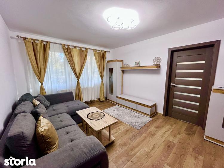 Apartament cu 2 camere semidecomandat, mobilat în Est