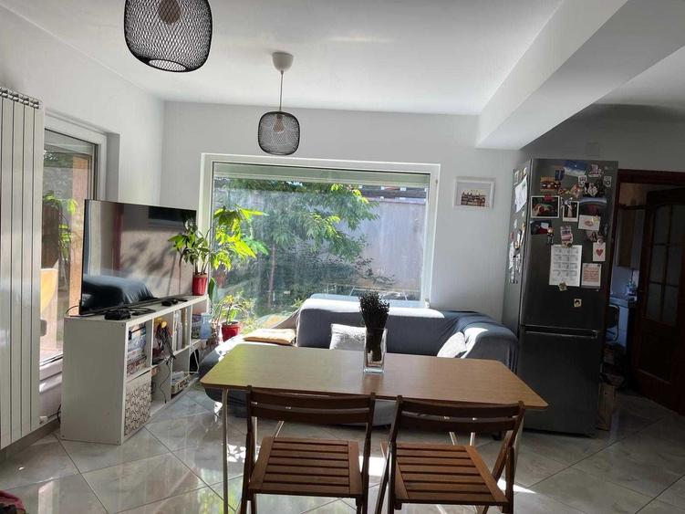 Casă cu 3 camere nedecomandat cu Teren 265 Mp în Giurgiului
