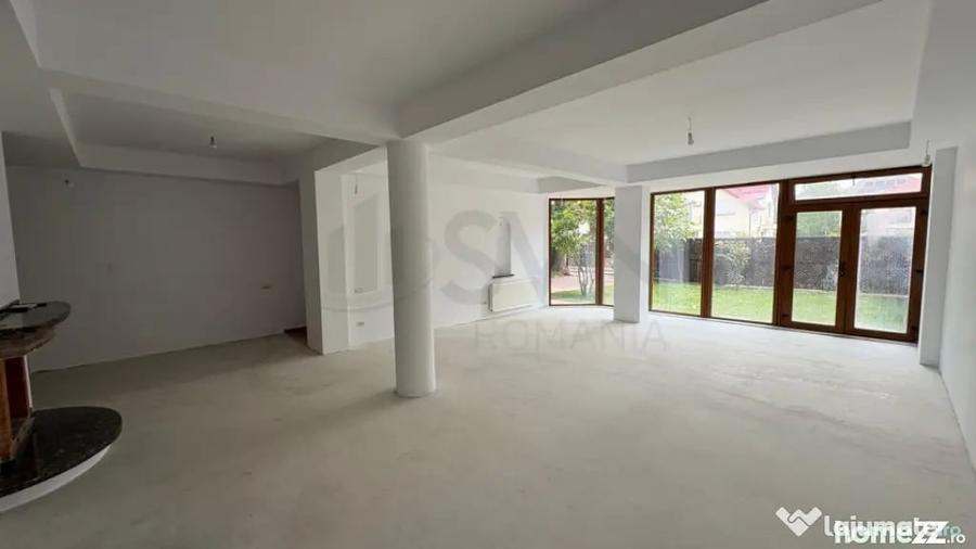Casă cu 2 camere cu Teren 320 Mp în Est