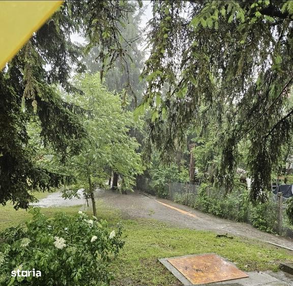 Teren de 2400 mp, în Central