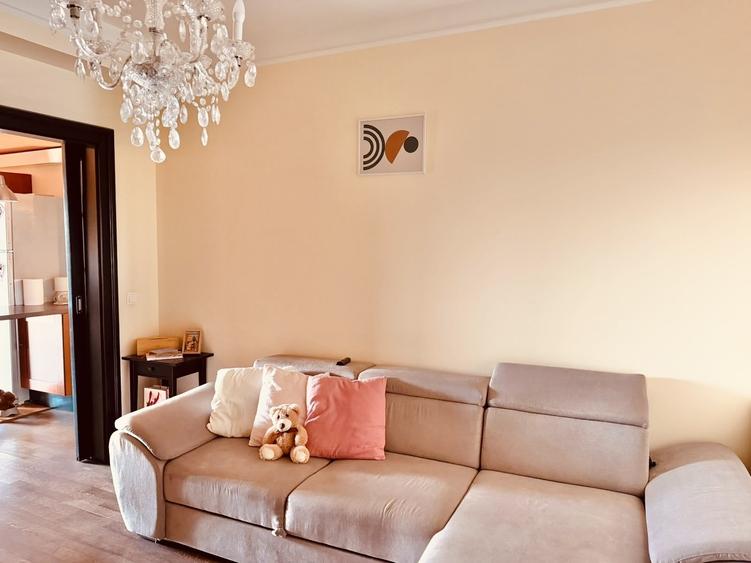 Apartament cu 2 camere decomandat, mobilat în Ronaț