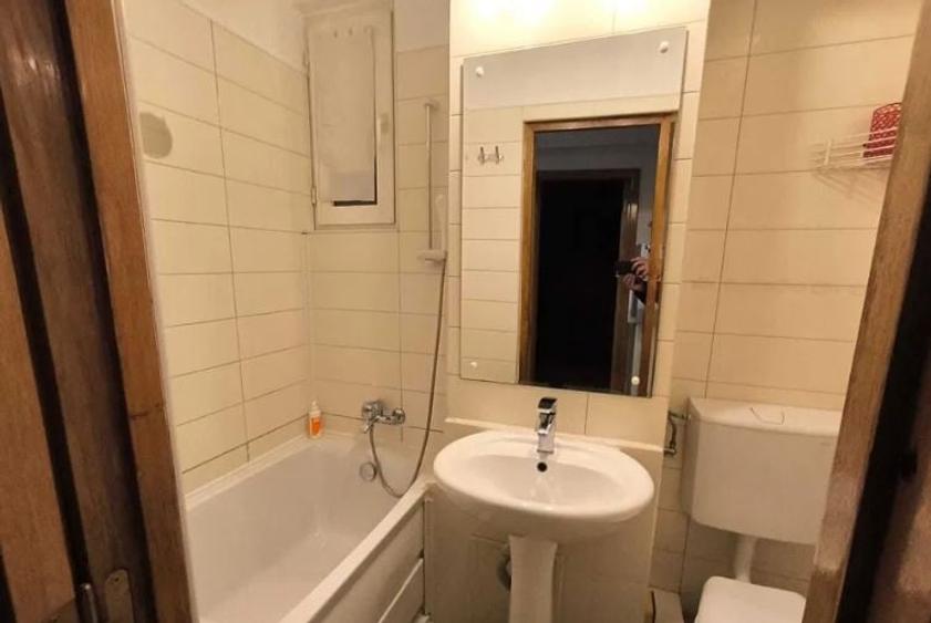 Apartament cu 2 camere semidecomandat, mobilat în Sala Palatului