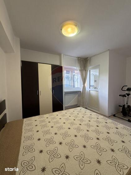 Apartament cu 3 camere decomandat în Bordei