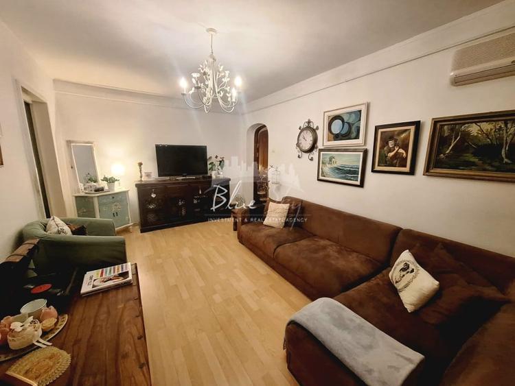 Apartament cu 4 camere semidecomandat în Tomis III