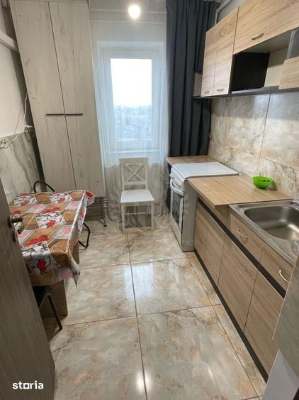 Apartament cu 2 camere decomandat, mobilat în Republicii