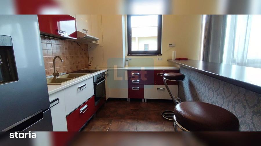 Apartament cu 3 camere decomandat în Europa