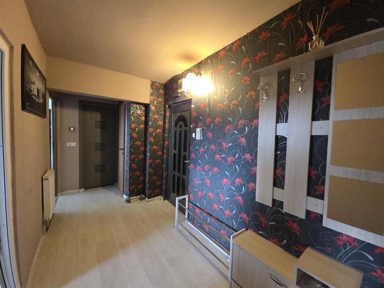 Apartament cu 2 camere decomandat, mobilat în Mărăști