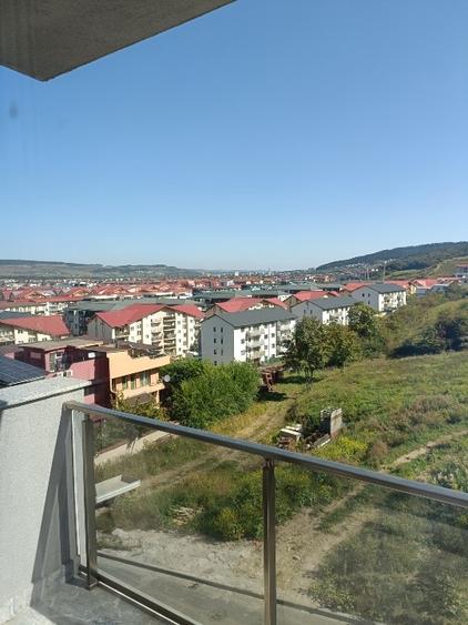 Inchiriez apartament cu garaj subteran - 5