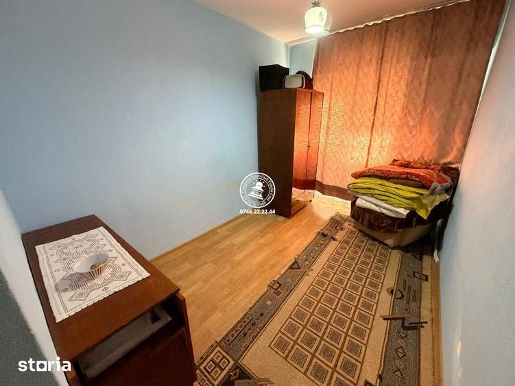 Apartament cu 4 camere în Dacia