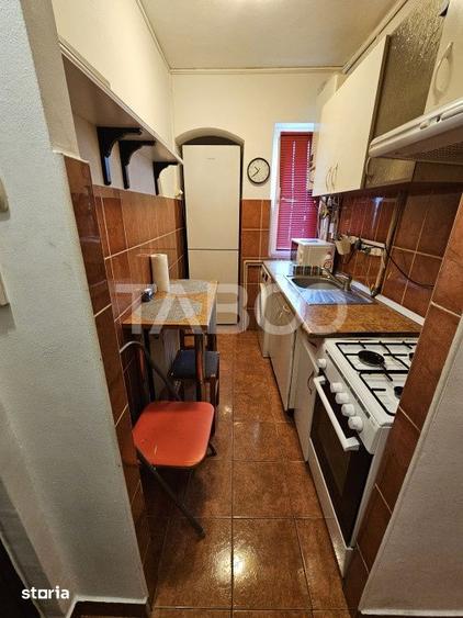 Apartament cu 2 camere nedecomandat, mobilat în Mihai Viteazul