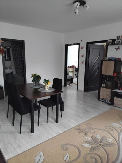 Apartament 2 camere 56mp+balcon 4mp zona Vivo - 1