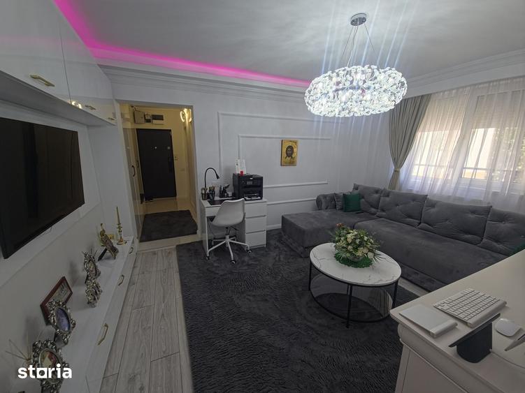 Apartament cu 4 camere în Tomis Nord