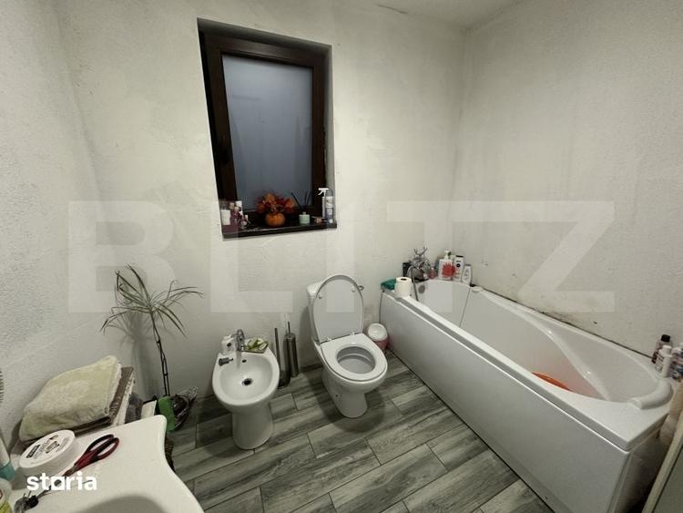 Casă cu 4 camere cu Teren 557 Mp în Păulești