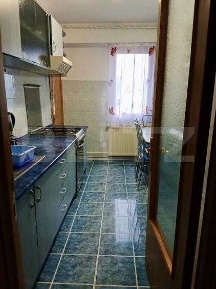 Apartament cu 3 camere decomandat, mobilat în Tudor