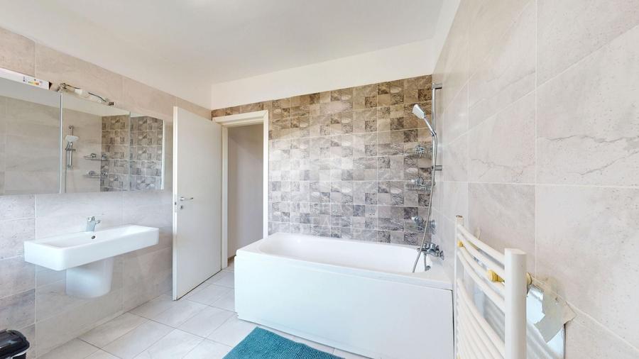 Apartament cu 2 camere semidecomandat în Nord