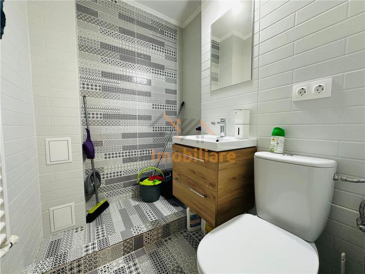 Apartament cu 4 camere decomandat în Nufărul