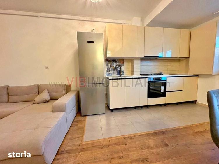 Apartament cu 3 camere semidecomandat în Crângași