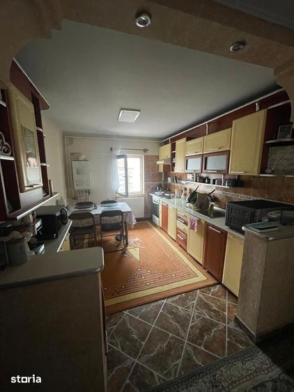 Apartament cu 2 camere decomandat în Carpați 2