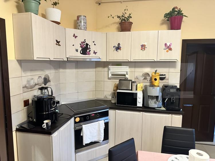 Apartament cu 2 camere semidecomandat, mobilat în Orăștie