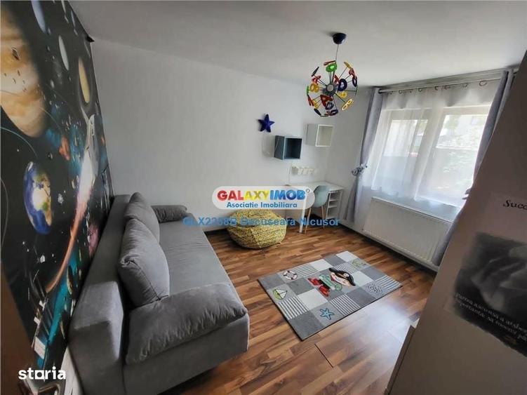 Casa, Str. Rachitei , 4 dormitoare si 1 living, 700 euro - 1