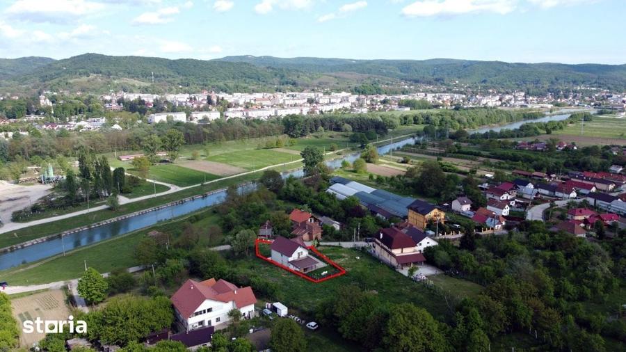 Casă cu 4 camere cu Teren 700 Mp în Curtea de Argeș