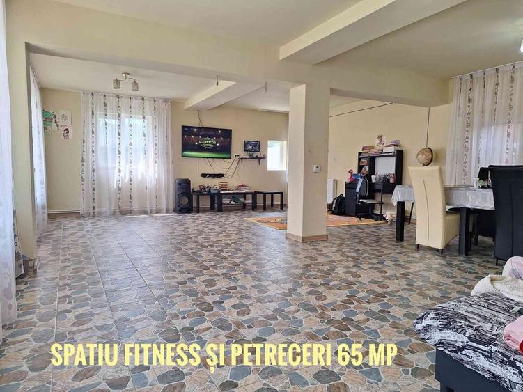 Casă cu 5 camere cu Teren 1325 Mp în Central