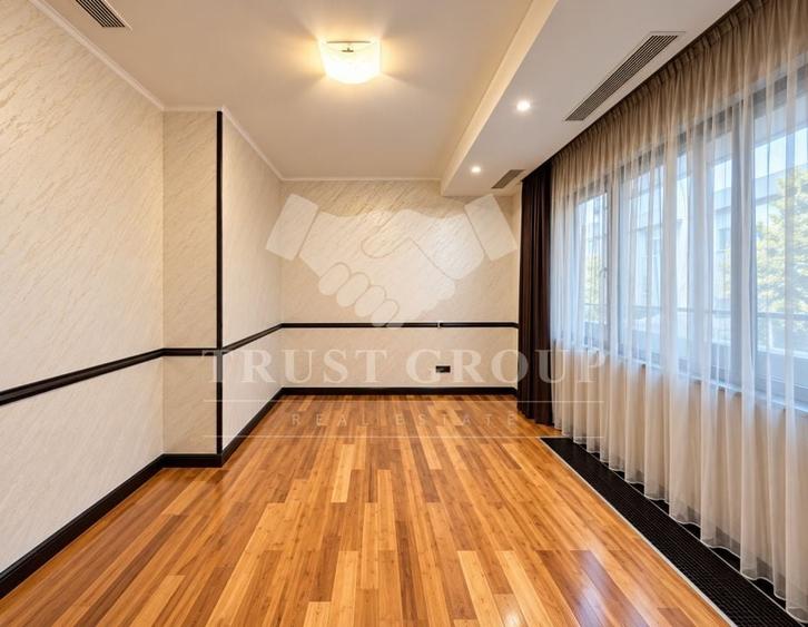 Apartament cu 3 camere decomandat, mobilat în Aviatorilor